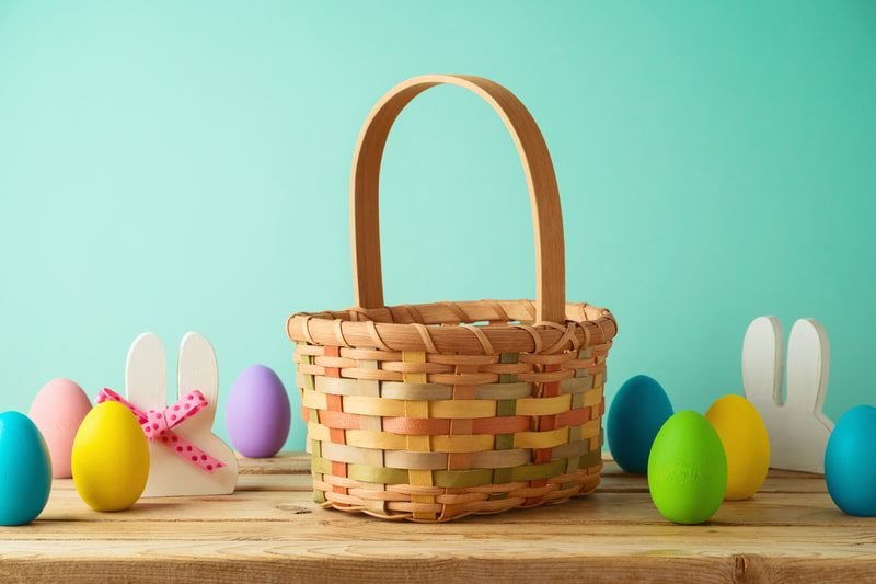 Muito além das barras de chocolate: veja 12 formas de economizar na Páscoa 1 dreamstime s 212480015 maglara min
