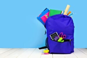 Como economizar na compra de material escolar? 1 material escolar desconto