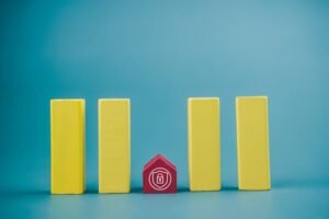 Financiamento imobiliário: entenda o Custo Efetivo do Seguro Habitacional (CESH) 1 dreamstime s 320934790 dontree min