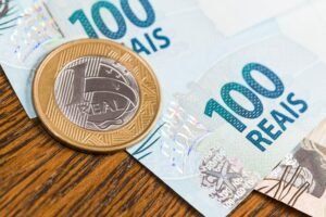 A importância do dinheiro vivo: praticidade e economia 1 dreamstime s 28817906 betochagas13 min