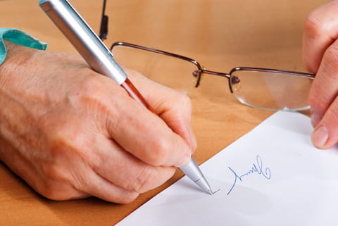 Prioridade na tramitação de processos para pessoas com câncer